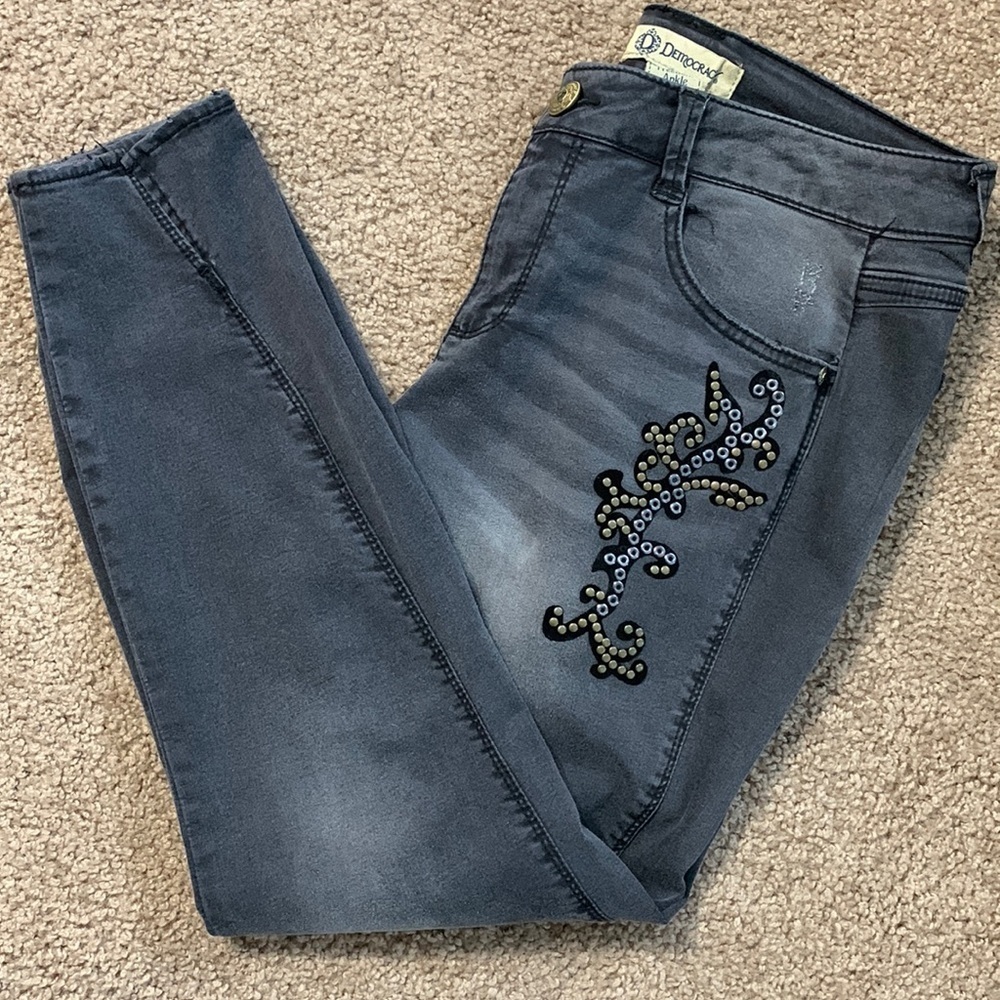 Democracy Freedom Ankle Skimmer jeans good cond 2.75 inch split on ankles